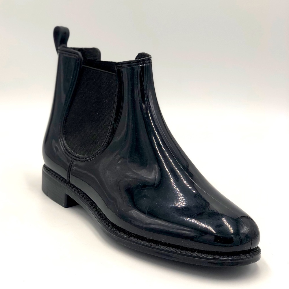 Henry Ferrera Women’s Rain Boots.